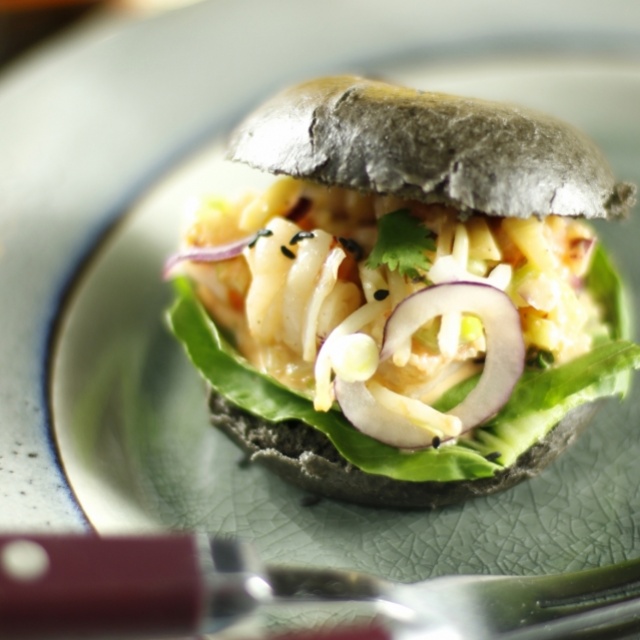 Bo bun with Thai prawn salad