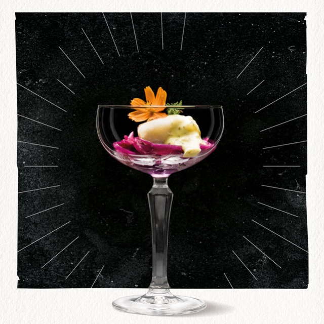 Codtail Royale: Kabeljauw met Seaweed & green herbs sauce