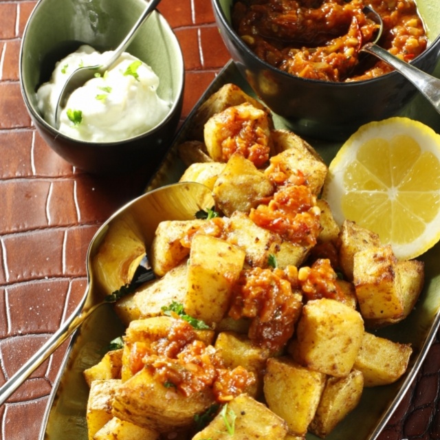 Patatas bravas