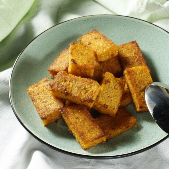 Polenta biscuits