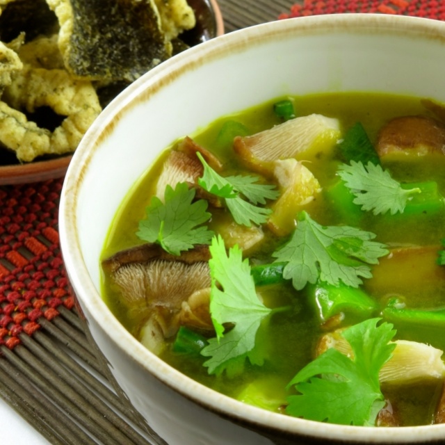 Bouillon de curry thaï